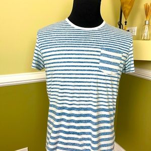 Gap medium white & blue stripe T-shirt